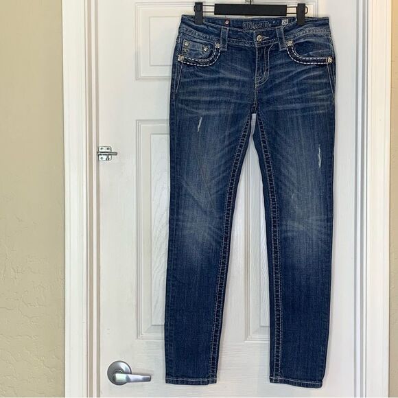 Miss Me Signature Rise Bootcut Jeans, Embroidered Sequined Peace Signs Size 28 - Picture 1 of 12